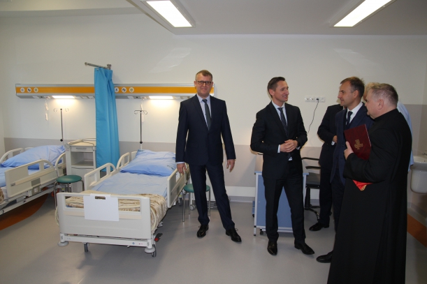 Jedna z sal chorych dla najmłodszych pacjentów szpitala w Szczecinie-Zdrojach. 