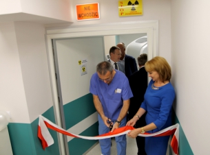 Otwarcie pracowni tomografii komputerowej w szpitalu w Gryficach z udziałem członek Zarządu Województwa Anny Mieczkowskiej. 